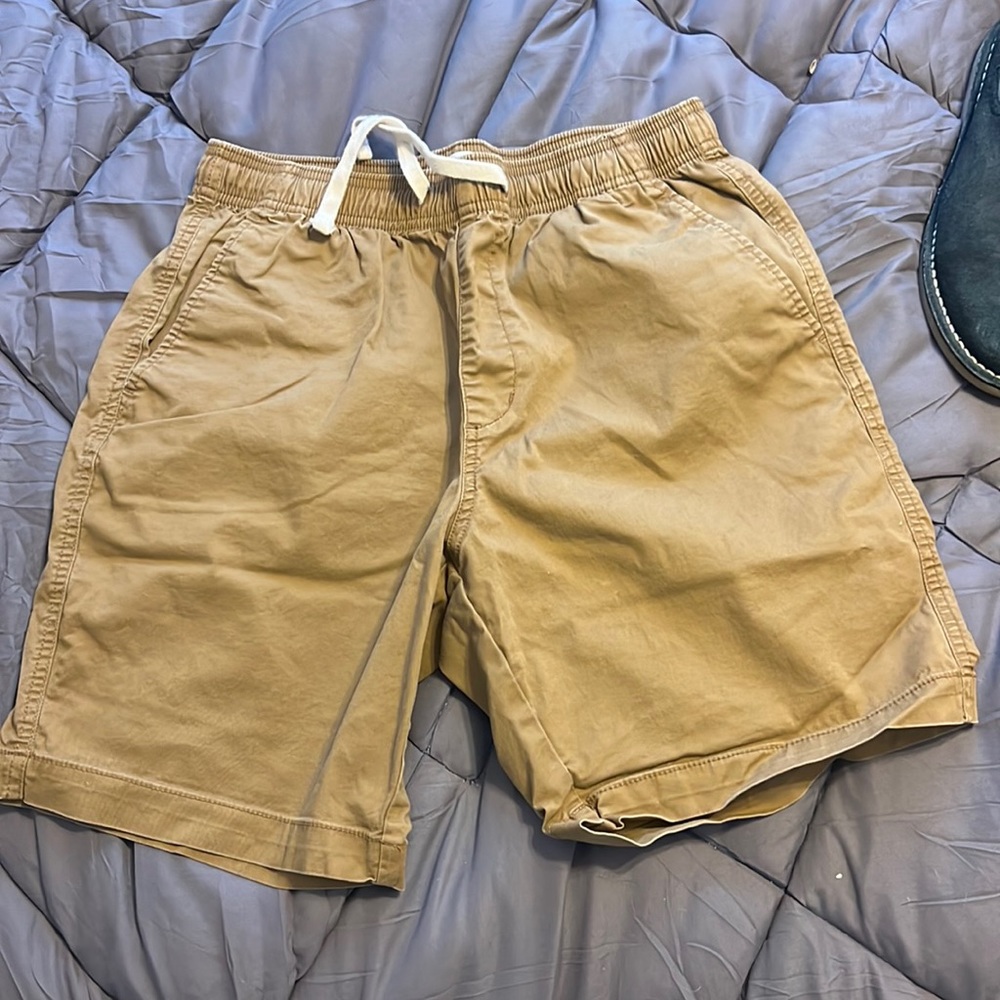 Khaki men’s shorts